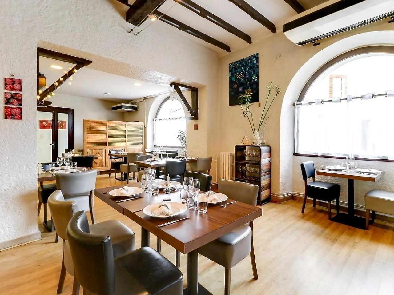 Logis Hotel De France & Restaurant Pamiers Bagian luar foto