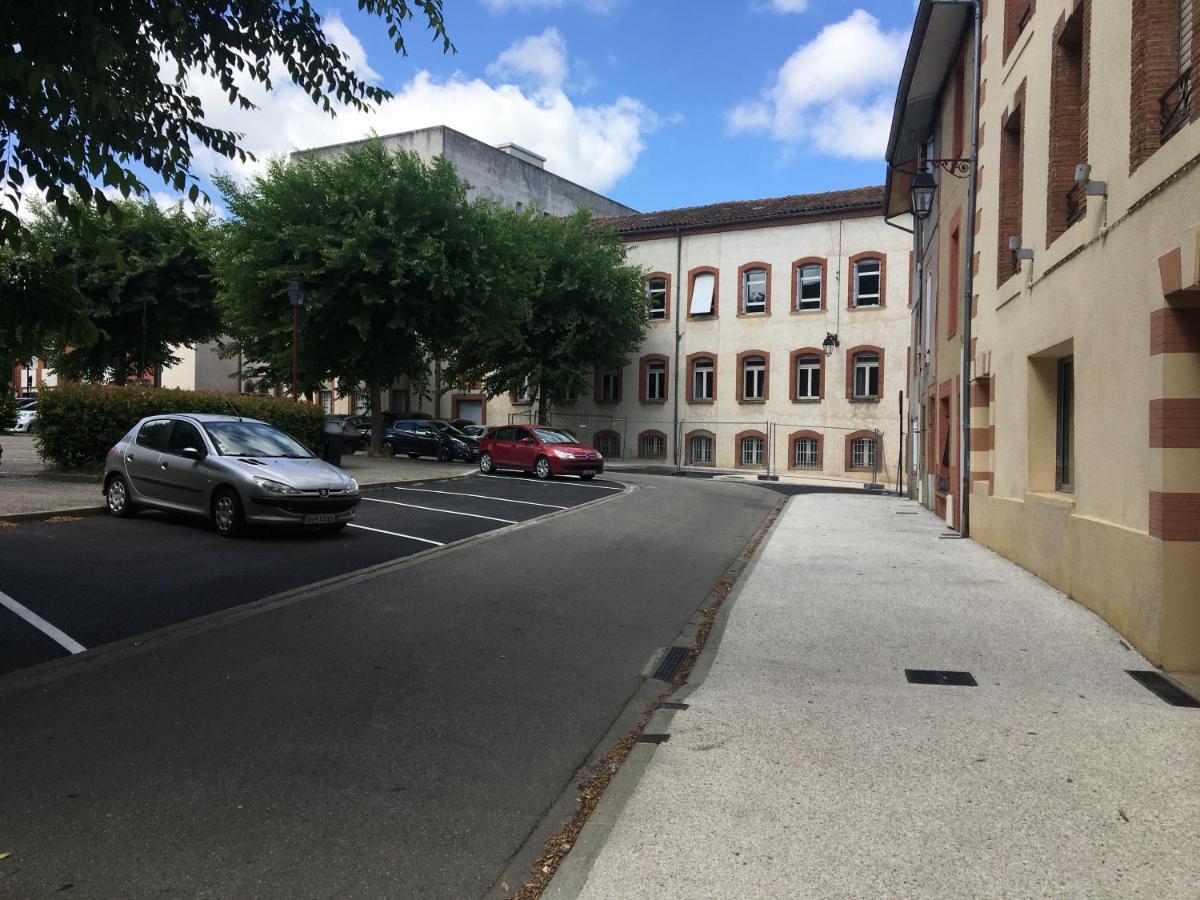 Logis Hotel De France & Restaurant Pamiers Bagian luar foto