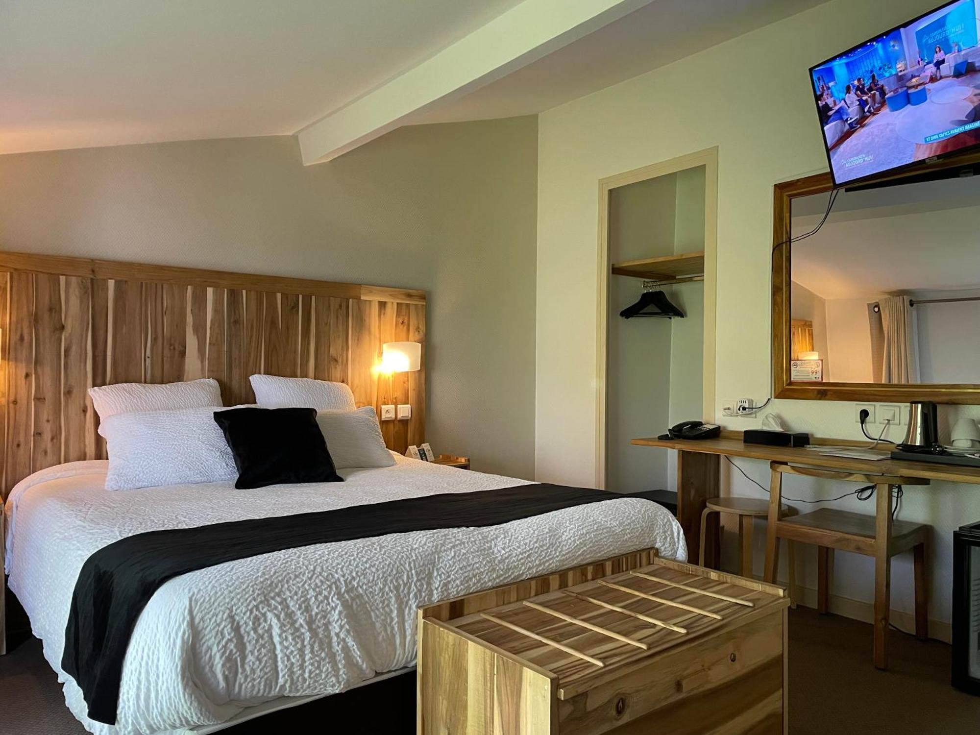 Logis Hotel De France & Restaurant Pamiers Bagian luar foto
