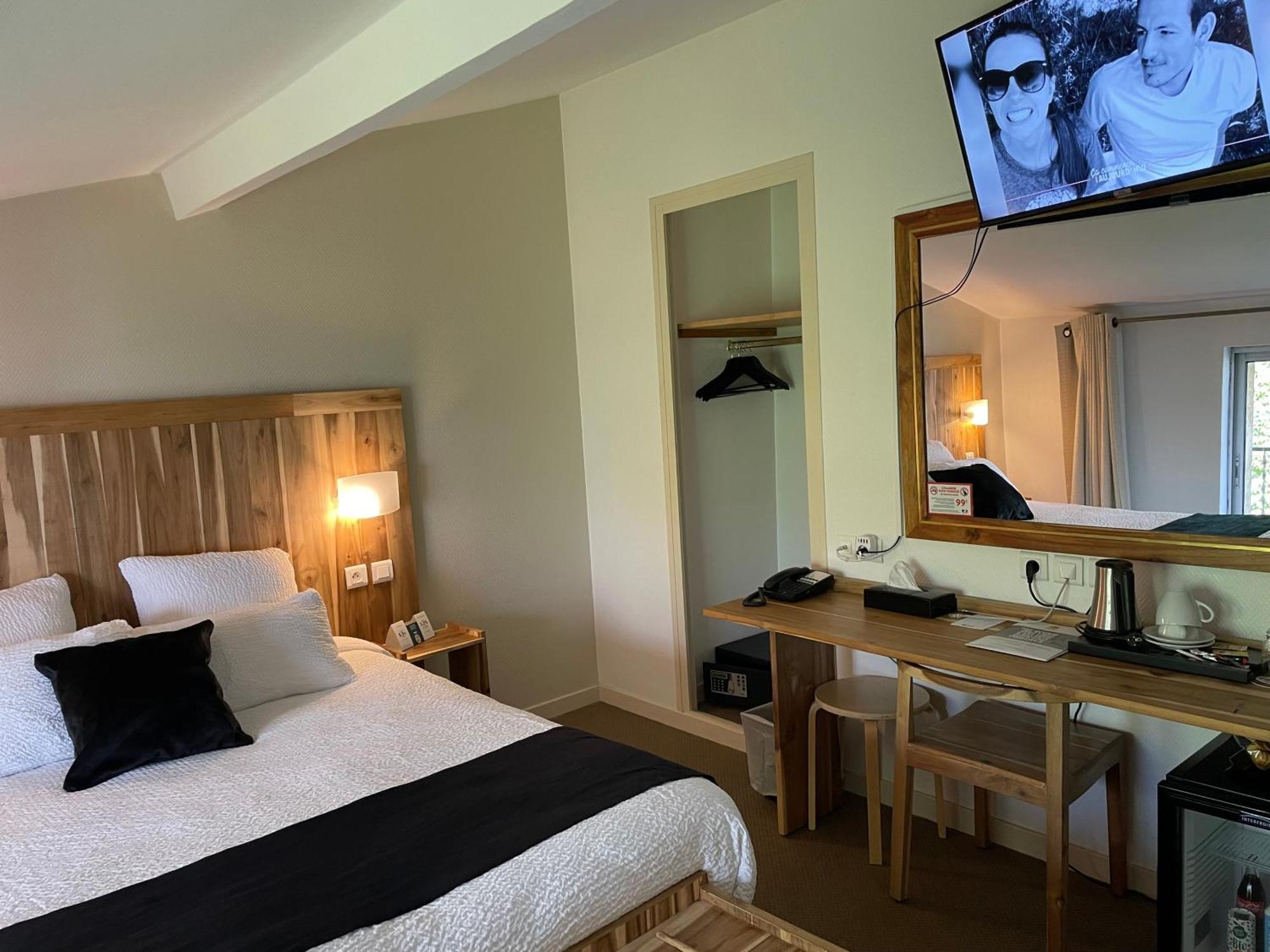 Logis Hotel De France & Restaurant Pamiers Bagian luar foto